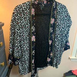 Bl-nk Kimono